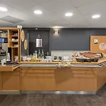 Centre Rive Gauche Отель Руан