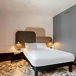 Отель Centre Rive Gauche 3*
