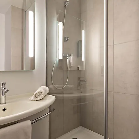 Centre Rive Gauche ホテル 3*