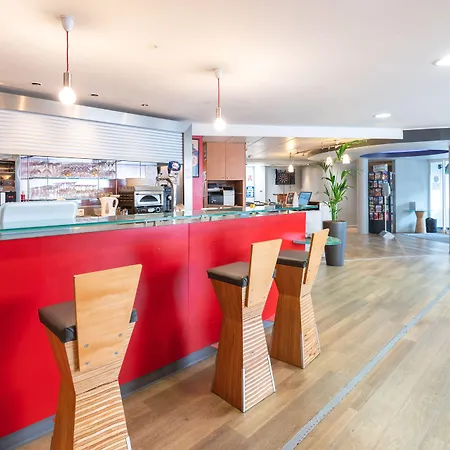 Centre Rive Gauche 3*