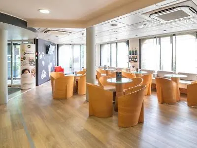 Centre Rive Gauche Hotel 3*