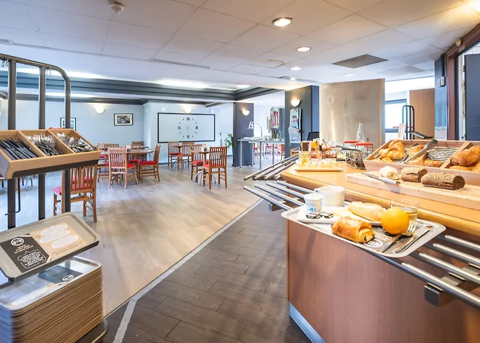 מלון Centre Rive Gauche רואן