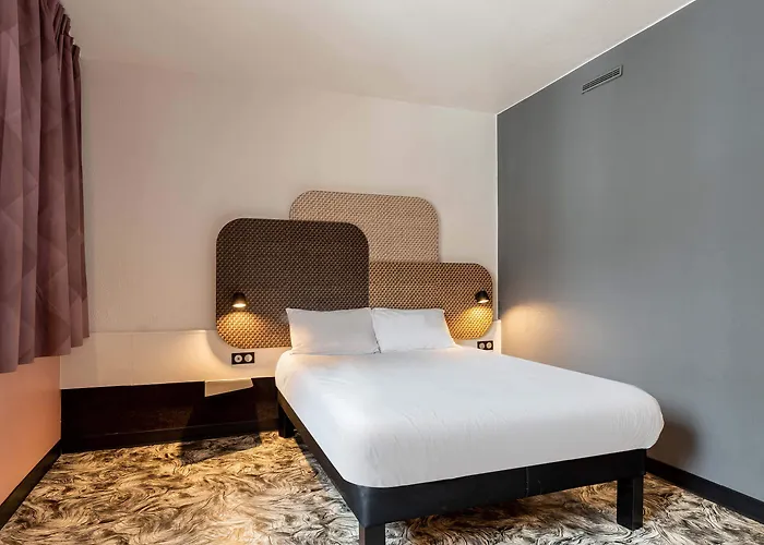 فندق Centre Rive Gauche 3*