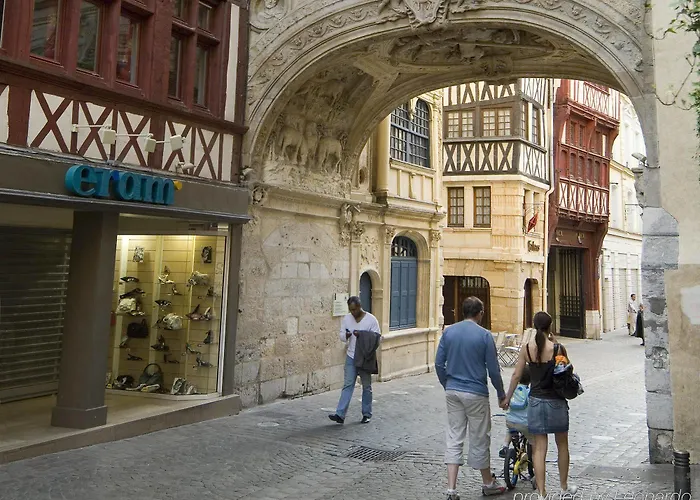 Hotel Centre Rive Gauche 3*